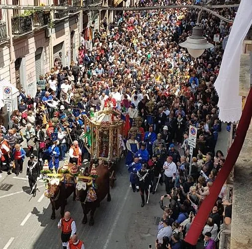 Marcus Bed & Breakfast 4*