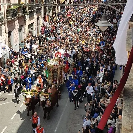 Marcus Bed & Breakfast 4*